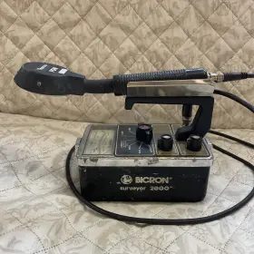 Bicron B494b Surveyor 2000 Geiger Counter / Radiation Detector With Probe Read