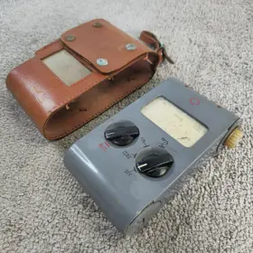Case Fh-40h Fh40h Frieseke Hoepfner Vintage 1955 Radiameter Geiger Counter With As-is