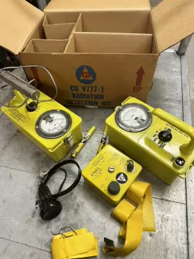 Lionell-victoreen V777-1 V-700 V-715 V-750 Cd V-777-1 Cdv-700 6b 715 750 Shelter Radiation Detection Kit Geiger Counter D1