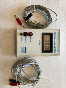 Nuclear Associates Victoreen 07-472 Model Digital Mas Meter