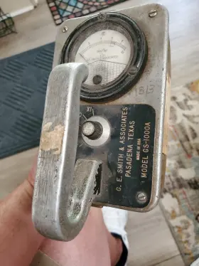 Nuclear Corp. Gs-1000a Vintage Geiger Counter Measurements
