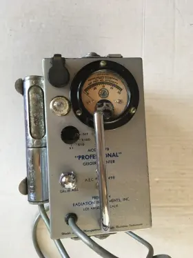 Percision 107b Vintage Geiger Counter Radiation Model Proffessional In Wood Case