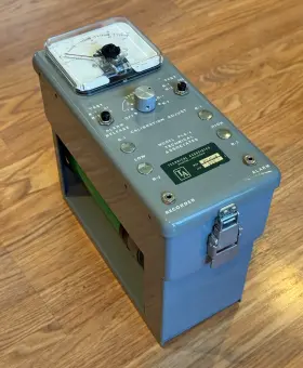 Technical Associates Plg-4 Vintage Model Serial #123 Radiation Monitor Detector