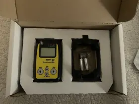 Thermo Scientific 425067223 Radeye Gf Gamma Survey Meter New With Certificate And Holster