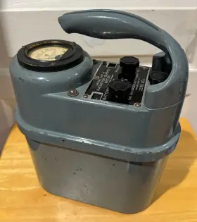 Victoreen 247-a Vintage Instruments Radiation Survey Meter Model