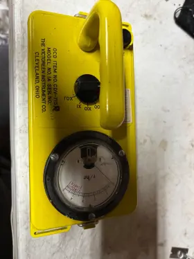 Victoreen V-715r Cd Radiological Survey Meter Radiation Fallout Detector